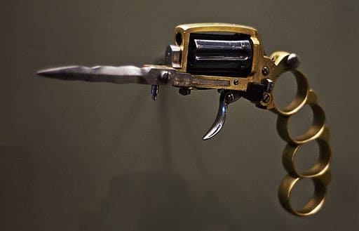 8 редких видов оружия, которые считаются предметами коллекционирования